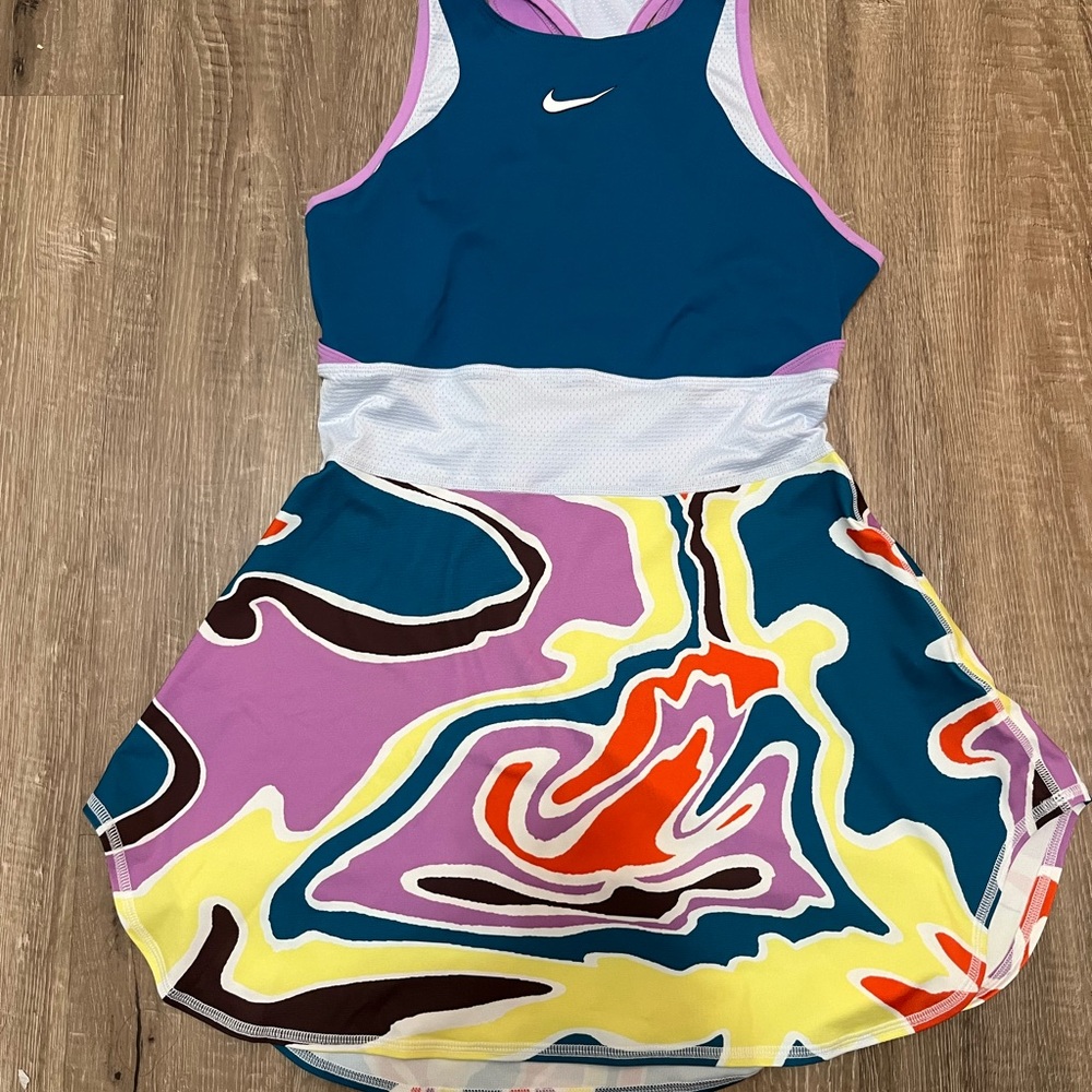 Nike tennis dress medium women 🎾 nwt
